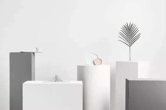 包豪斯是一个怎么样的人,如果有人问你的包包真假怎么回答