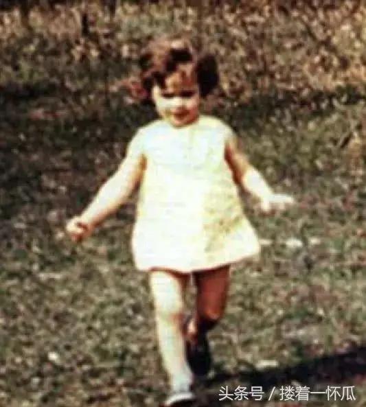 加拿大双胞胎被强制参与变性实验,三十年后,他们双双自杀……