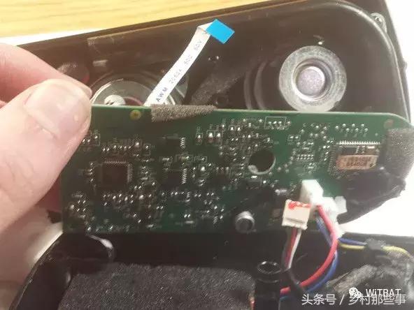 jbl蓝牙音箱flip3拆解视频,jblflip蓝牙音箱拆解不易