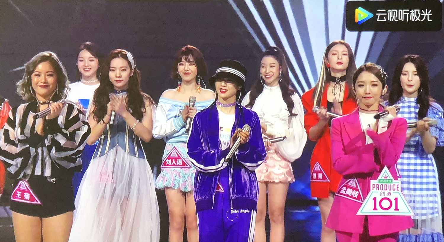 超大液晶电视看世界杯,看世界杯用什么显示器