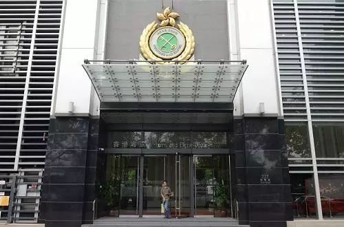 佛山查获假冒化妆品案件,香港假化妆品是真的吗