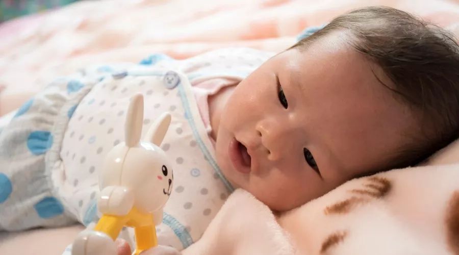 宝宝反复红屁股应该怎样应对呢,宝宝红屁股一直反复不好怎么办