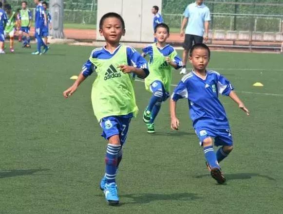湖北荆州足球青训,荆州少儿足球培训