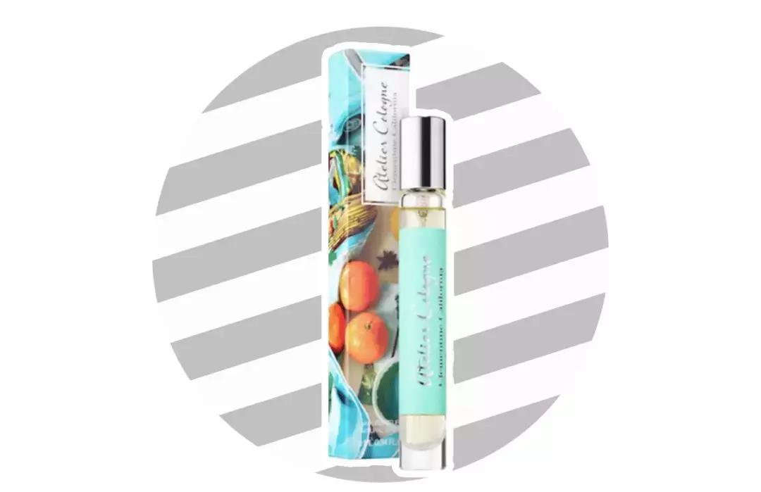 法国丝芙兰美女,外国加油站的女孩加油