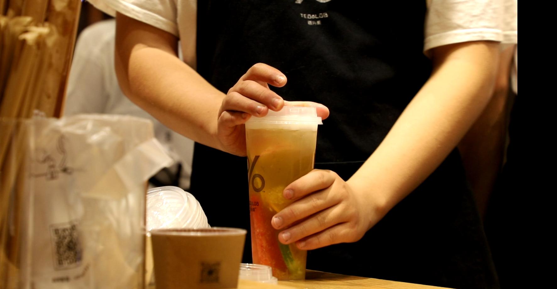 喝了这杯网红百分茶，才能陪小伙伴熬夜看球呀~