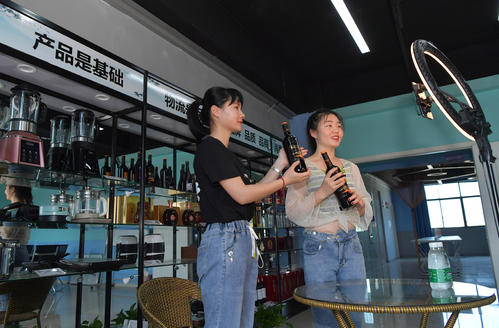 鱼竿的价格是怎么打下来的,鱼竿最近价格为什么便宜了