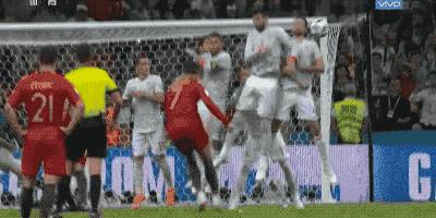 香蕉球电梯球和落叶球,c罗的电梯球有多可怕