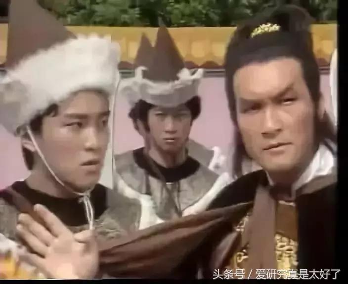 研究：孤独患者周星驰我曾把全世界逗笑可是岁月没有绕开我！