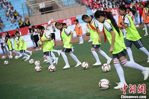 中央投入6.48亿元支持校园足球！中国足球何时能够“雄起”？