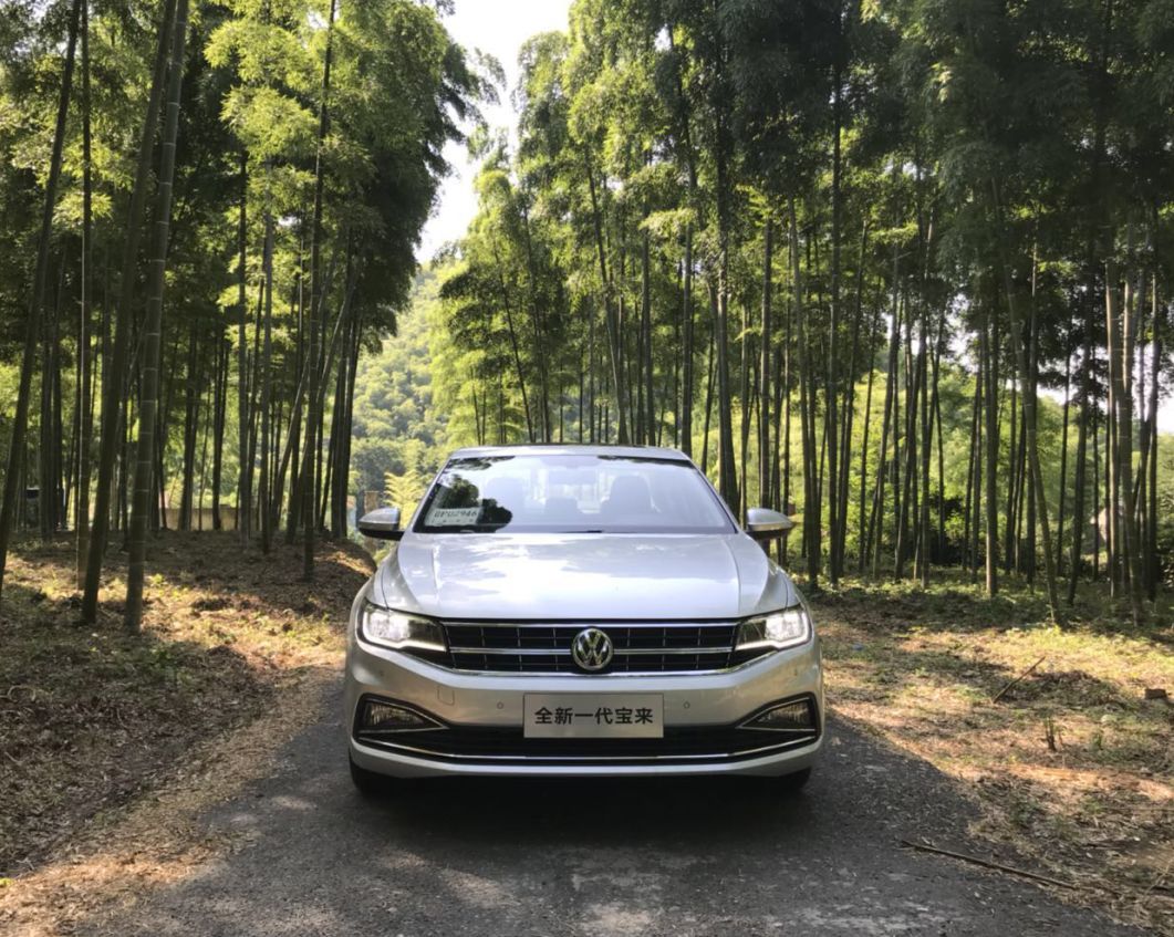 大众朗逸和宝来哪个更值得买,10万左右大众宝来和朗逸推荐哪款