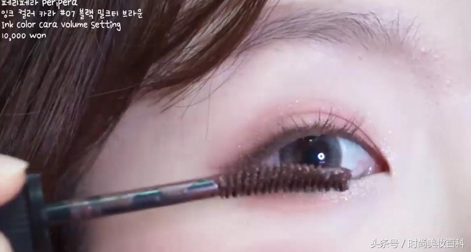 眼妆教程樱花盘,樱花眼妆教程初学者