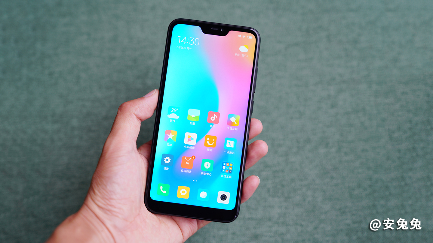 红米6Pro评测:4000mAh电池,FHD+屏幕,满意吗?