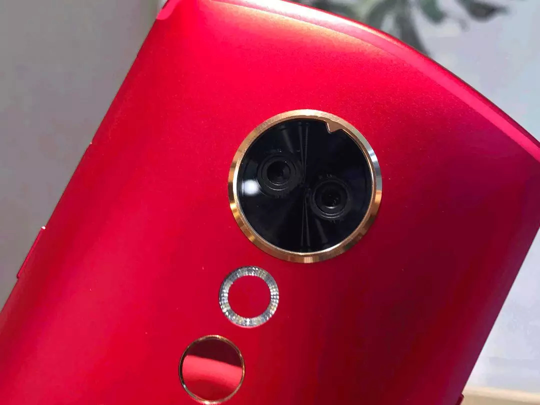 美图手机拍照对比,美图手机最新拍照最好的一款