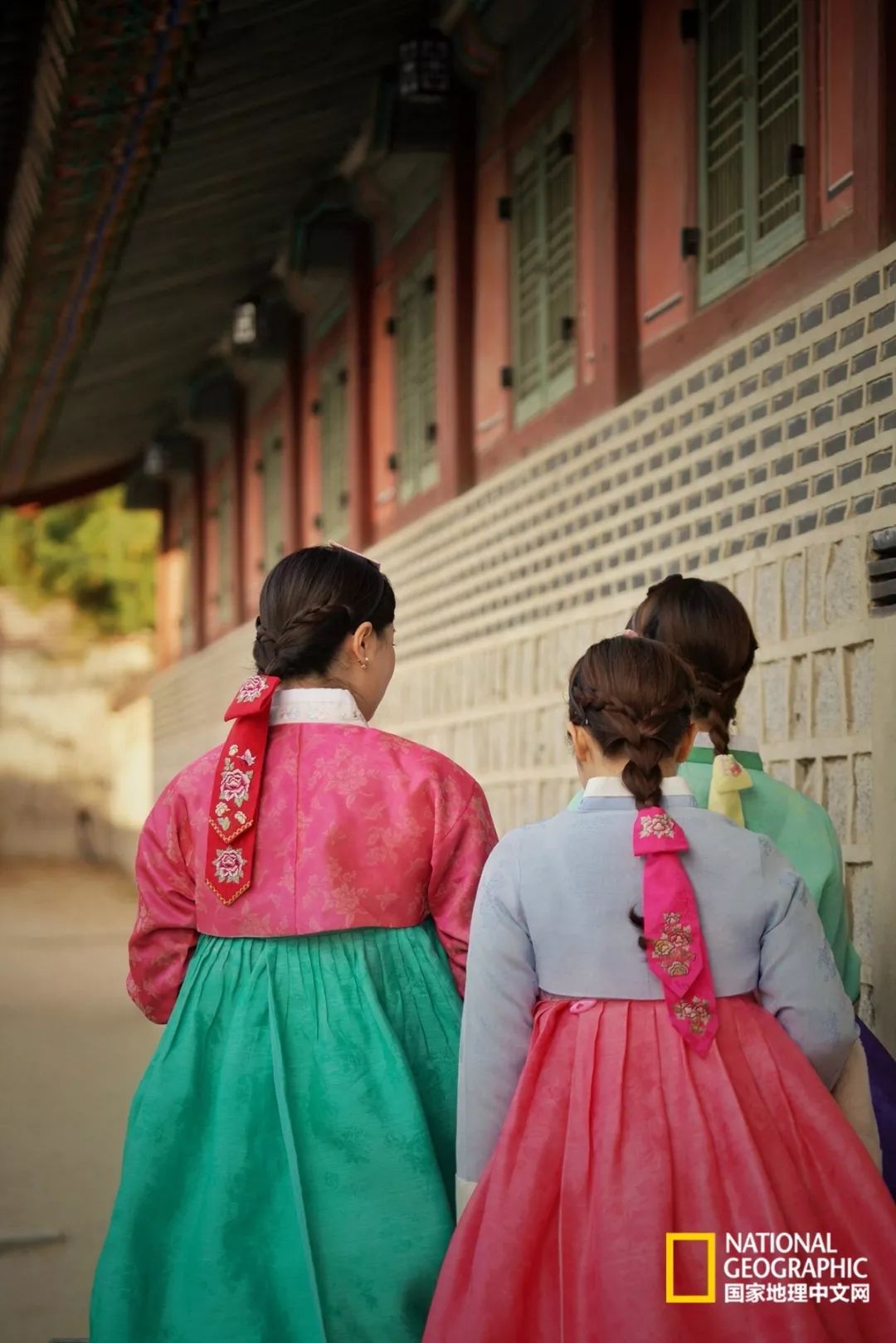 韩国足球的犯规艺术,韩国踢足球犯规现场