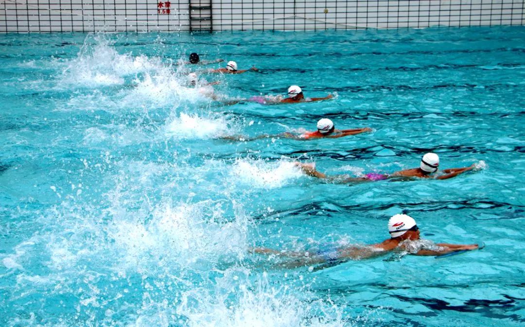 看俄罗斯世界杯,去俄罗斯看运动会