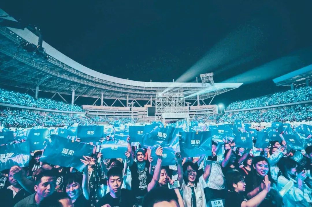 回到*月天五**，永远不会太迟