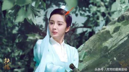 额头凸出有点像寿星公命运,额头饱满像寿星公好吗