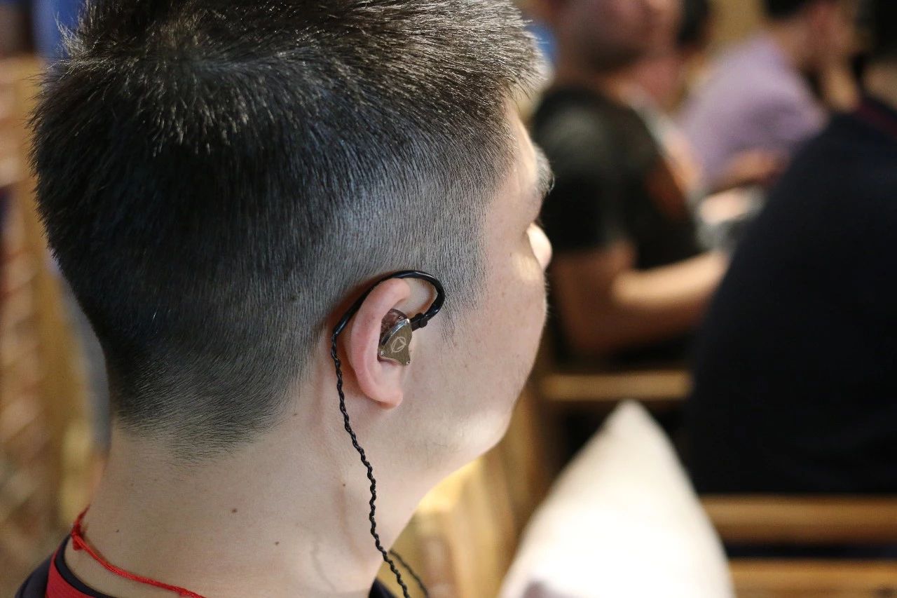 时隔两年多的聚会,时隔两年的聚会