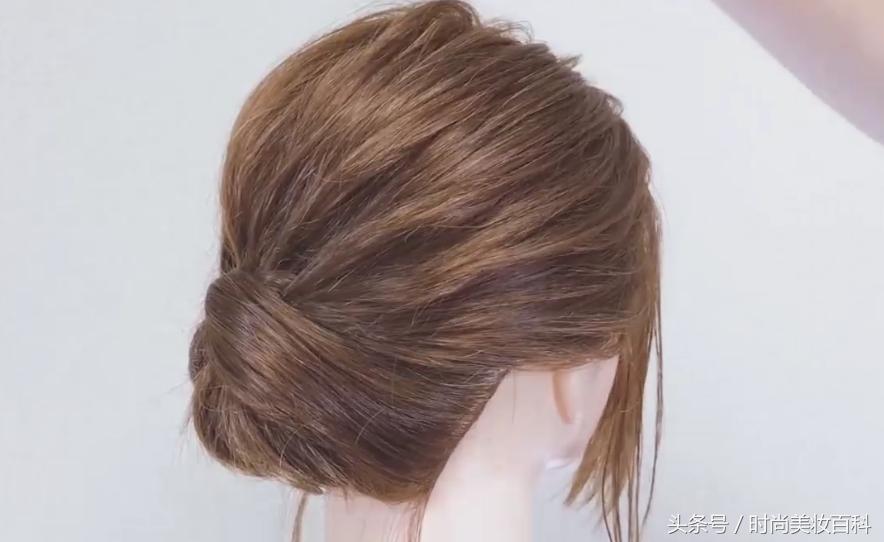 时尚美妆穿搭教程,美妆盘发教程图片