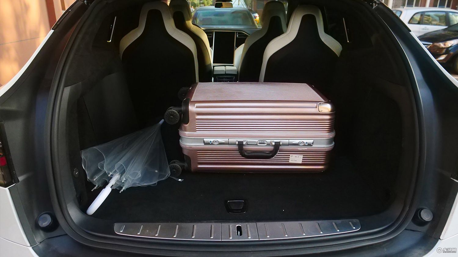 特斯拉modelx自驾游,特斯拉长续航modelx自驾海南