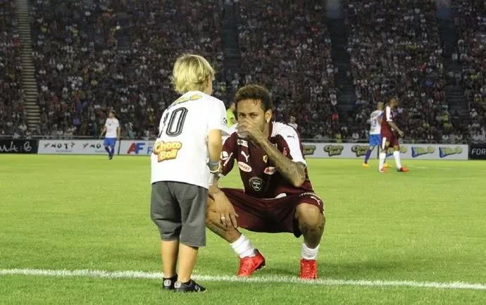 c罗梅西内马尔几岁,内马尔c罗梅西带娃时刻