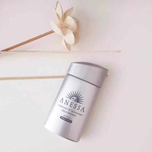 最近比较热门款的防晒,5款平价好用的防晒今夏必入