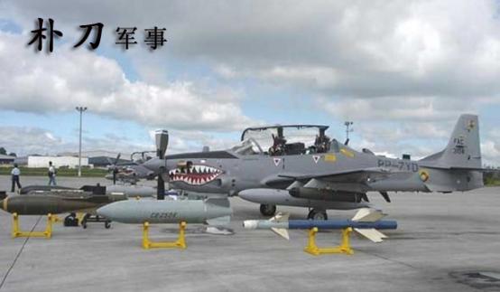 目前最强螺旋桨战斗机,螺旋桨单翼美军小型老式轰炸机