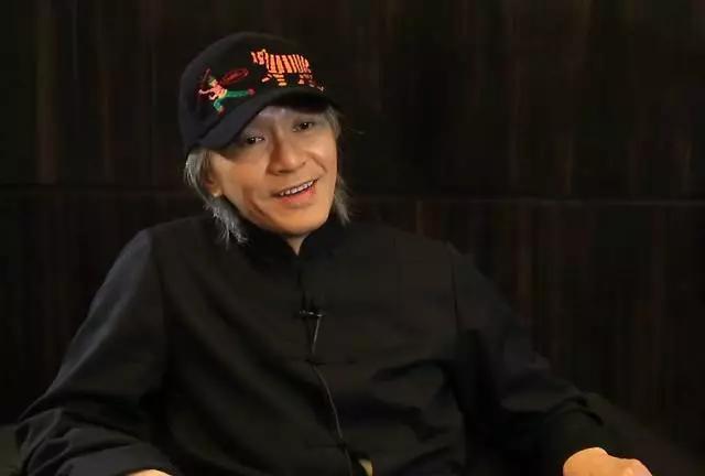 周星驰身患孤独绝症，憔悴老态：我让全世界笑过，岁月却没饶过我