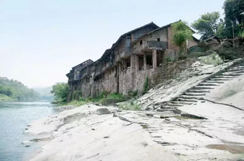 乐山周边竟有这样一个神秘古镇？连历史记载都没有，周末约~