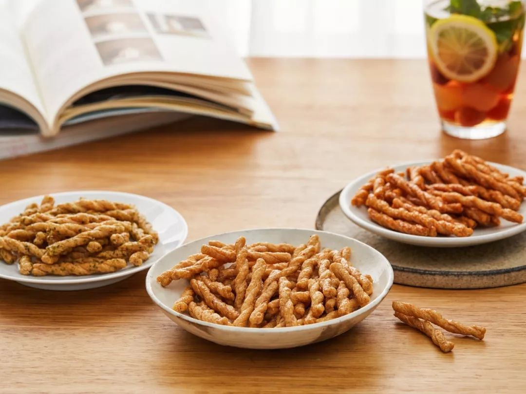 办公室小零食麻花香辣,办公室疯抢零食