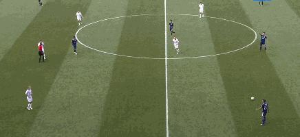 世界杯漫天嘘声！连裁判都难以忍受，球迷又成了受害者