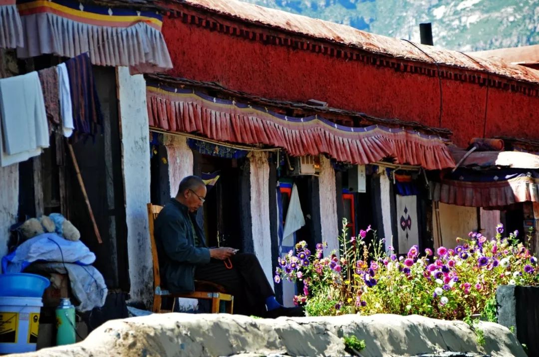 隐藏门为什么要装门楣,明式门窗装饰