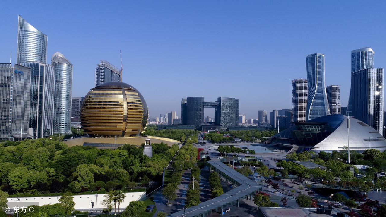 西房拱宸外滩专家分析,西房拱宸外滩vs荣安翡翠半岛