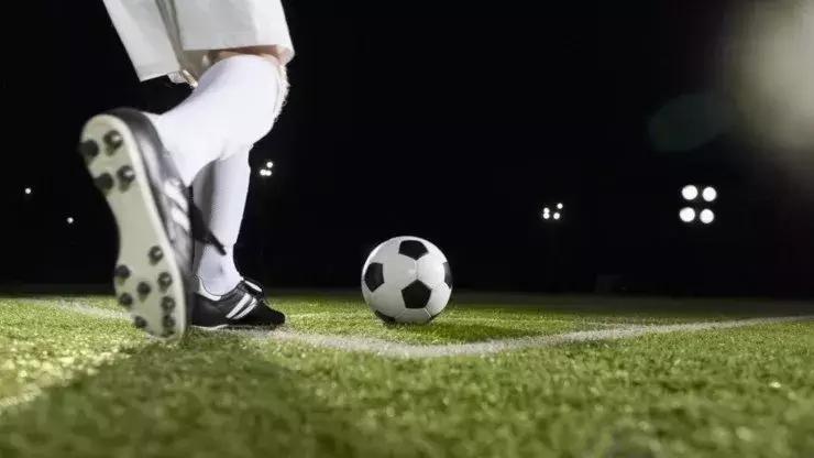 梅西世界杯专属球鞋,梅西超级数据球鞋