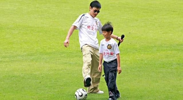 香港明星踢球刘德华,刘德华足球明星