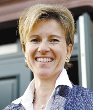 中国女富豪2023年排名前100名单,2023年全球十大女富豪排名