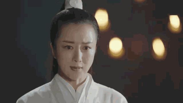 35岁杨幂与34岁赵丽颖谁更美,颜值大比拼赵丽颖杨幂