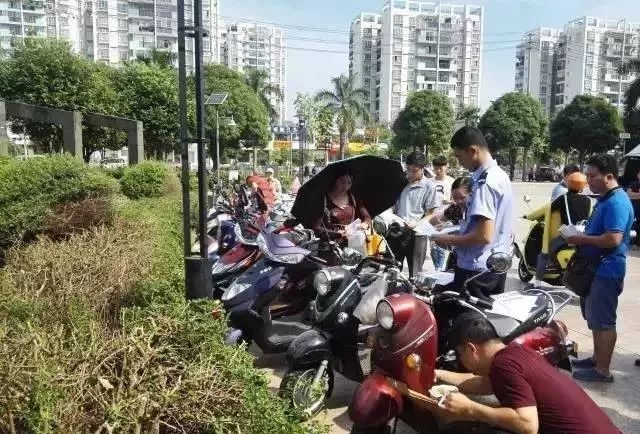 速看|“南宁微交管”小程序上线!在家“刷脸”就能完成电动自行车上牌预约、学习测试啦!