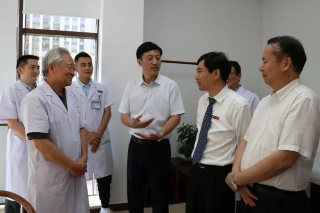 扎根中国大地办医办学又添新举措，坪山国医堂今日开业