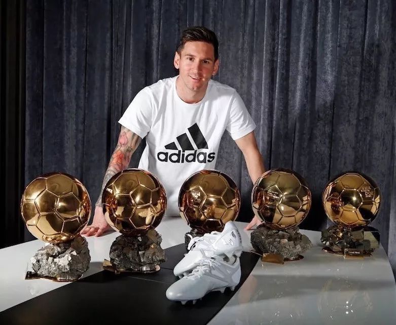 梅西30岁vs30岁c罗,梅西现状和c罗现状