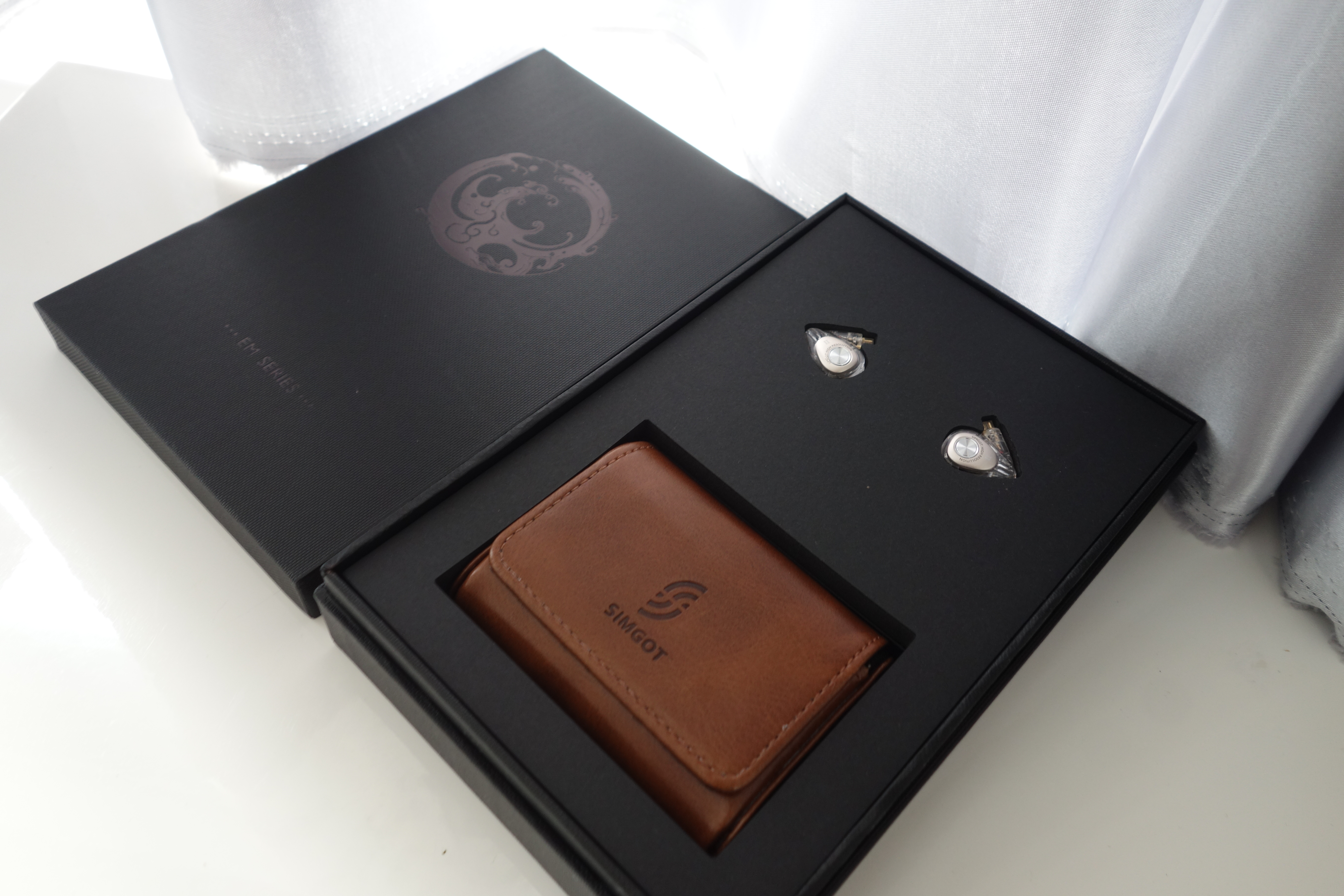 *击狙**威索尼可GR07国产中档HIFI耳机迎来超级大杀器圈铁EM2评测