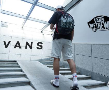 最火十款拖鞋,公认脚感最好的10双拖鞋