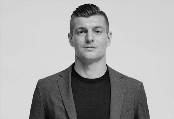 世界杯球星短发后背发型图片,今年世界杯足球球星奇怪头发造型