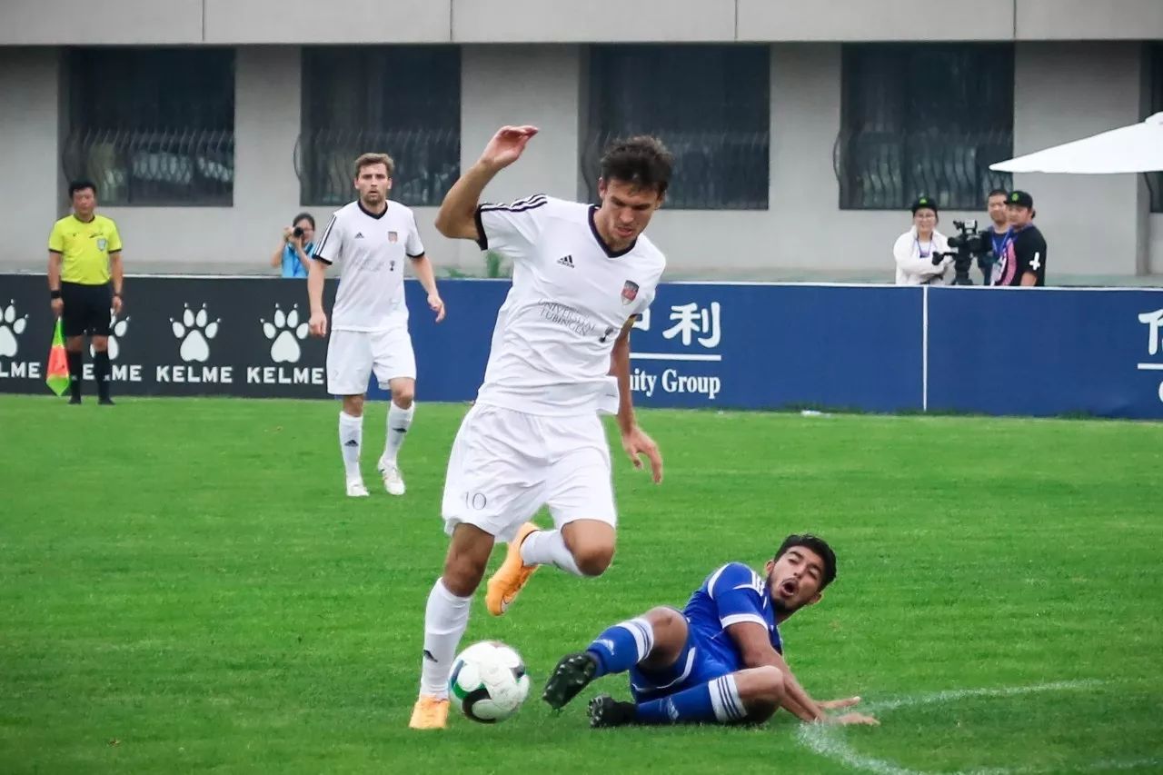 永远年轻,永远的绿茵场—专访德国蒂宾根大学队长PirminGlück