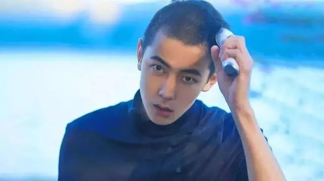 男生寸头发型参考图,男生最好看的五个寸头发型