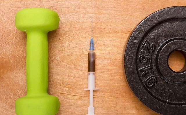 世界杯激战正酣,世界杯带伤上阵