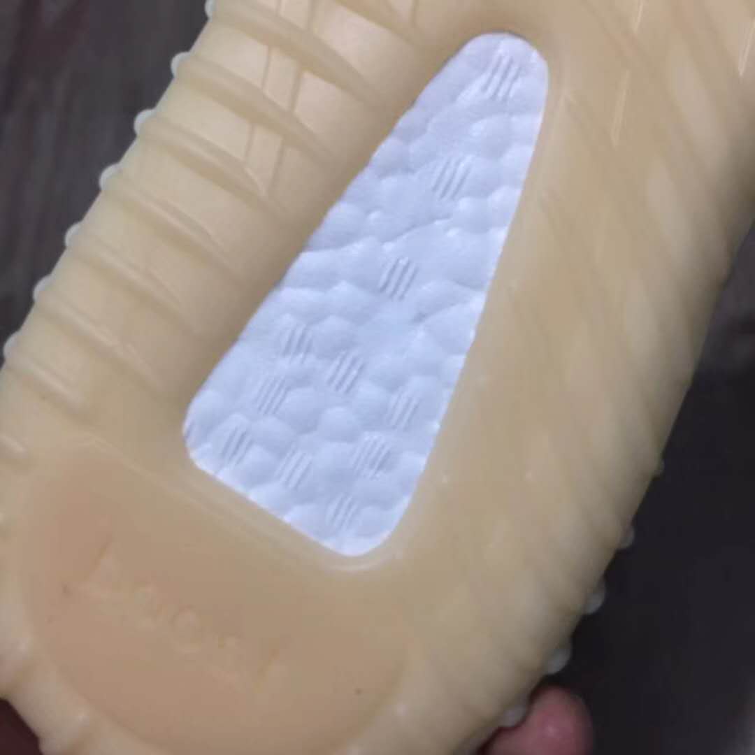 阿迪达斯yeezy350纯原,阿迪达斯yeezy350v2