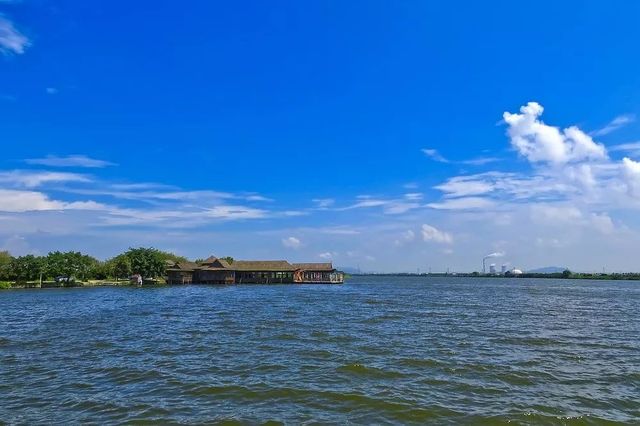 不输马尔代夫！广州及周边这14个绝美的度假海滩，夏天浪起来！