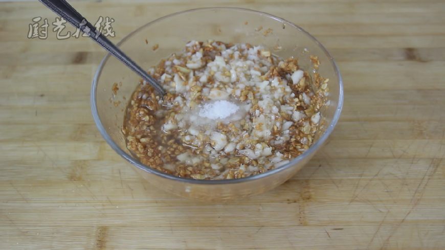 秘制蒜蓉蒸扇贝,美食制作视频蒜蓉蒸扇贝