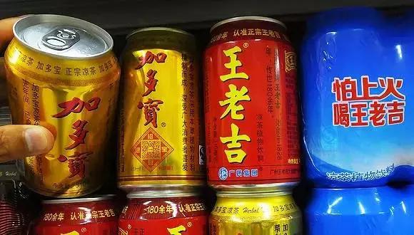 黄罐加多宝怎么变红了,哪一年出的红罐加多宝